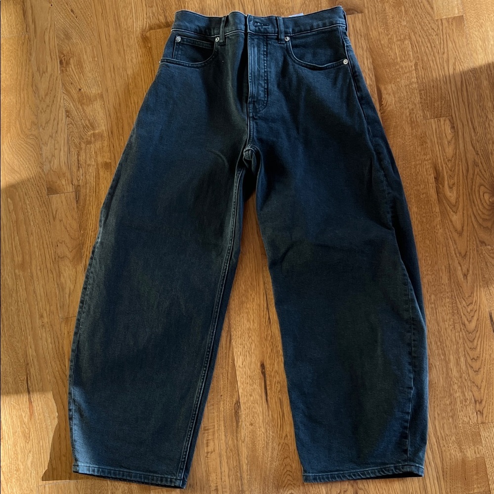 EVERLANE The Way-High Twist Curve Jean